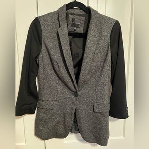 The Limited 3/4 sleeve blazer